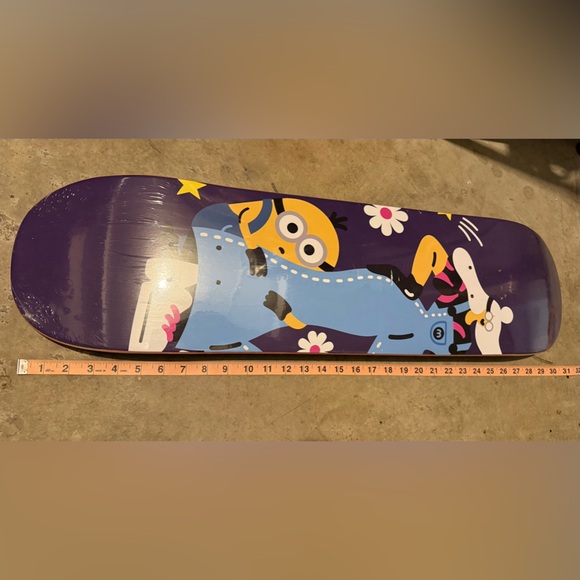 Universal Studio Other - BRAND NEW SEALED MINIONS SKATEBOARD